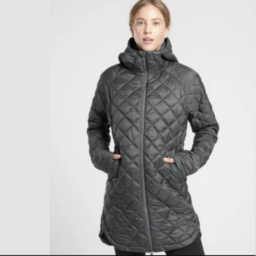 NWT! ATHLETA Whisper Featherless Parka Grey Medium